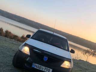 Dacia Logan foto 2