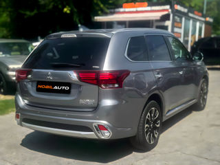 Mitsubishi Outlander foto 4