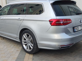 Volkswagen Passat foto 4