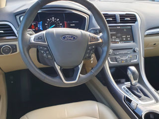 Ford Fusion foto 5