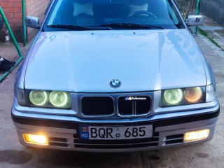 BMW 3 Series foto 2