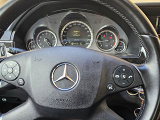 Mercedes E-Class foto 6