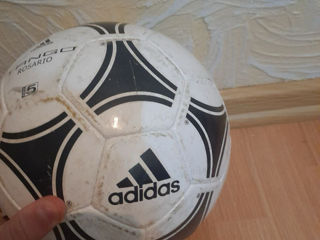 Продам мяч Adidas оригинальный