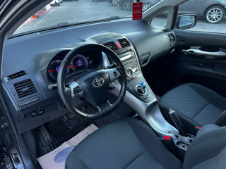 Toyota Auris foto 8