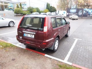 Nissan X-Trail foto 3