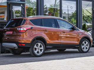 Ford Kuga foto 2