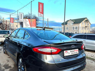 Ford Fusion foto 6