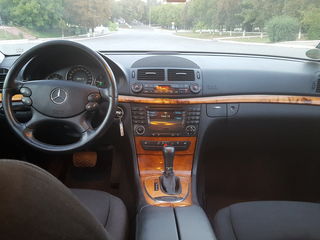 Mercedes E Class foto 6