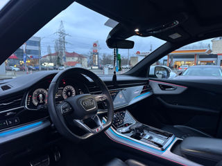 Audi Q8 foto 10