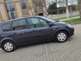 Renault Grand Scenic foto 9