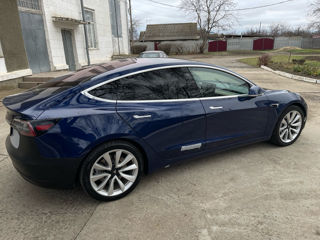 Tesla Model 3 foto 7