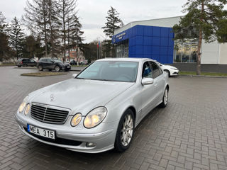 Mercedes E-Class foto 7