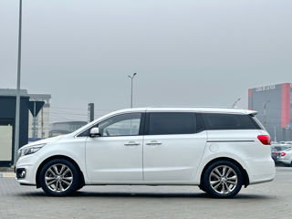 KIA Carnival foto 4