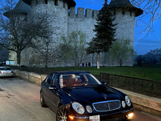 Mercedes E-Class foto 5