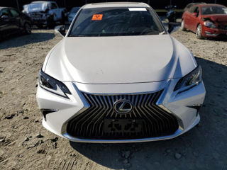 Lexus ES Series