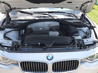 BMW 3 Series foto 7