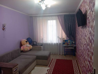 Apartament cu 2 camere, 360 m², Tineret, Ungheni foto 2