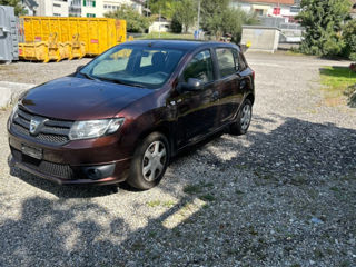 Dacia Sandero foto 2