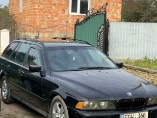 BMW 5 Series foto 5