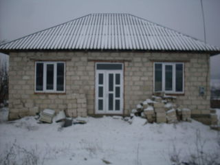 Se vinde casa in satul Mindrestii Noi 9km de la Balti foto 1