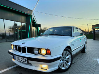 BMW 5 Series foto 6