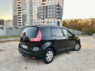 Renault Scenic foto 2