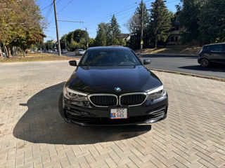 BMW 5 Series foto 1