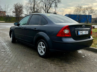 Ford Focus foto 2