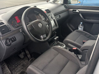 Volkswagen Touran foto 6