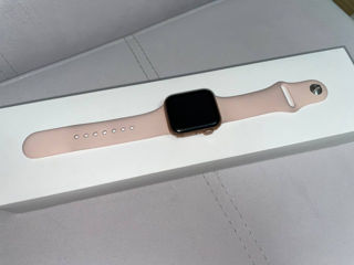 Apple Watch SE 40mm Gold Aluminum