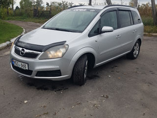 Opel Zafira foto 4