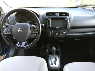 Mitsubishi Mirage foto 5