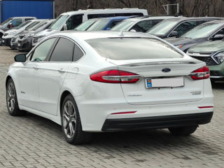 Ford Fusion foto 5