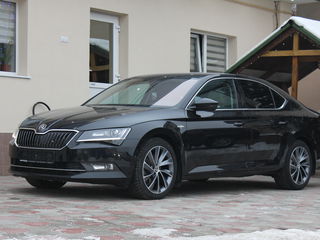 Skoda Superb foto 2