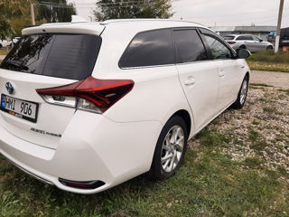 Toyota Auris foto 3