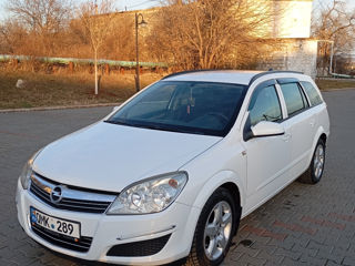 Opel Astra foto 2