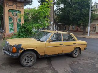 Mercedes Series (W123)