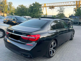 BMW 7 Series foto 4