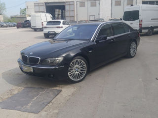 BMW 7 Series foto 3