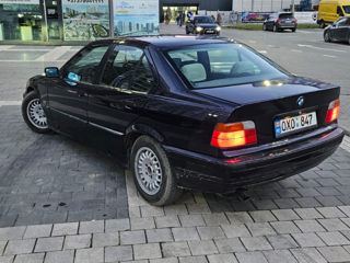 BMW 3 Series foto 7