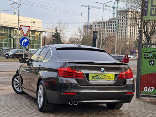 BMW 5 Series foto 4