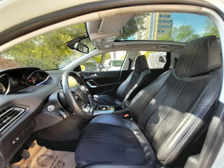 Peugeot 308 foto 9