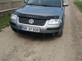 Volkswagen Passat foto 1