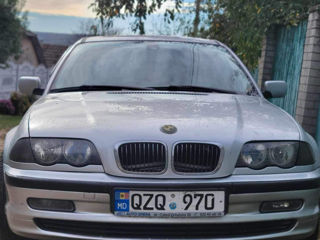 BMW 3 Series foto 7