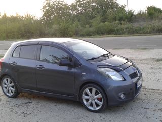 Toyota Yaris foto 5