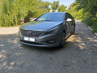 Hyundai Sonata foto 2