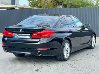 BMW 5 Series foto 4