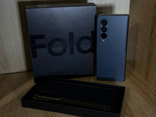 Samsung Z Fold 4. 12/256