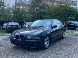 BMW 5 Series foto 1