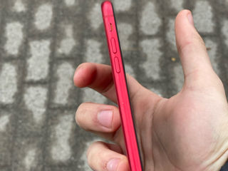 iPhone 11(red product) foto 6